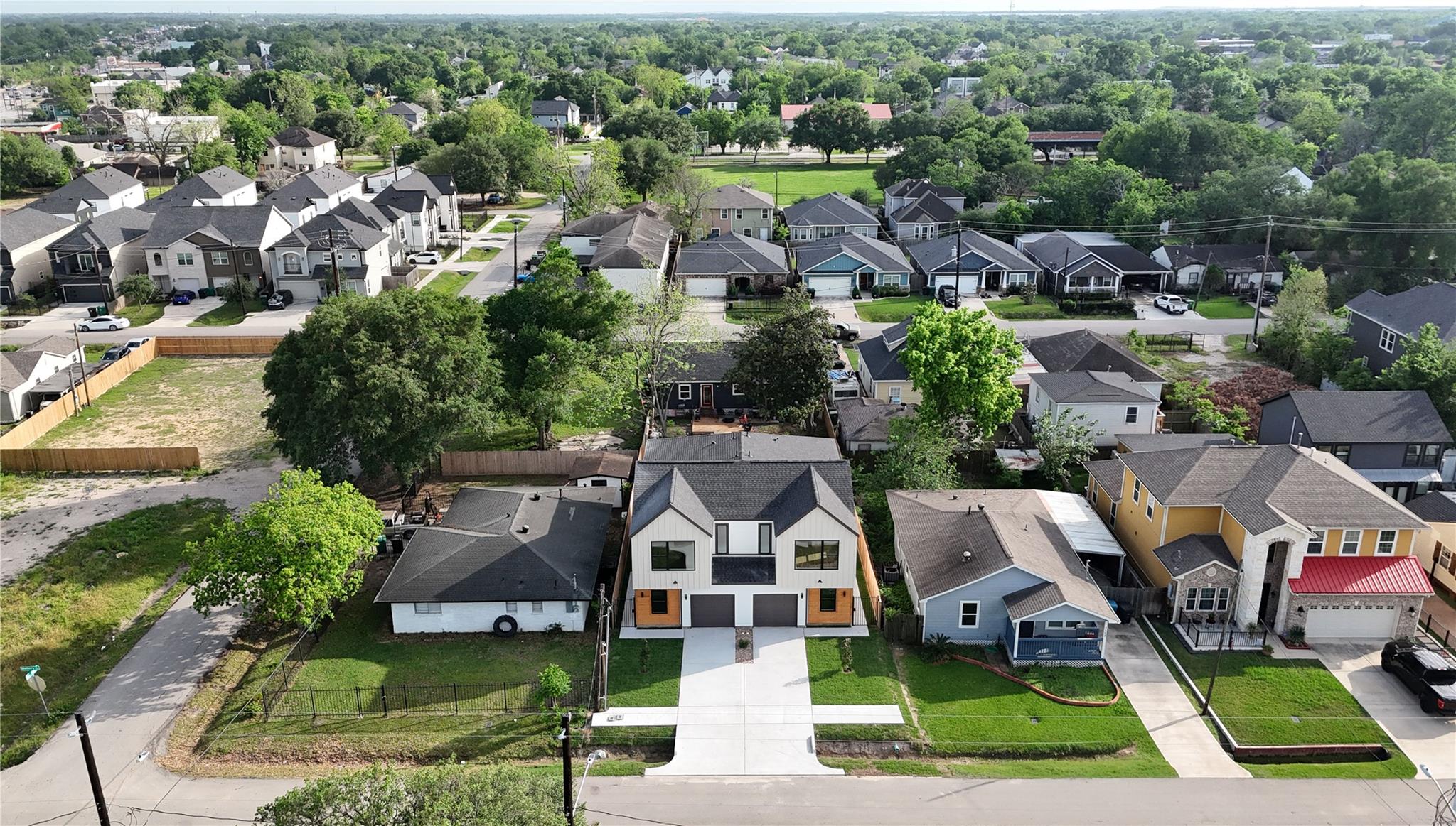 4554 Newberry Street Unit: A/B