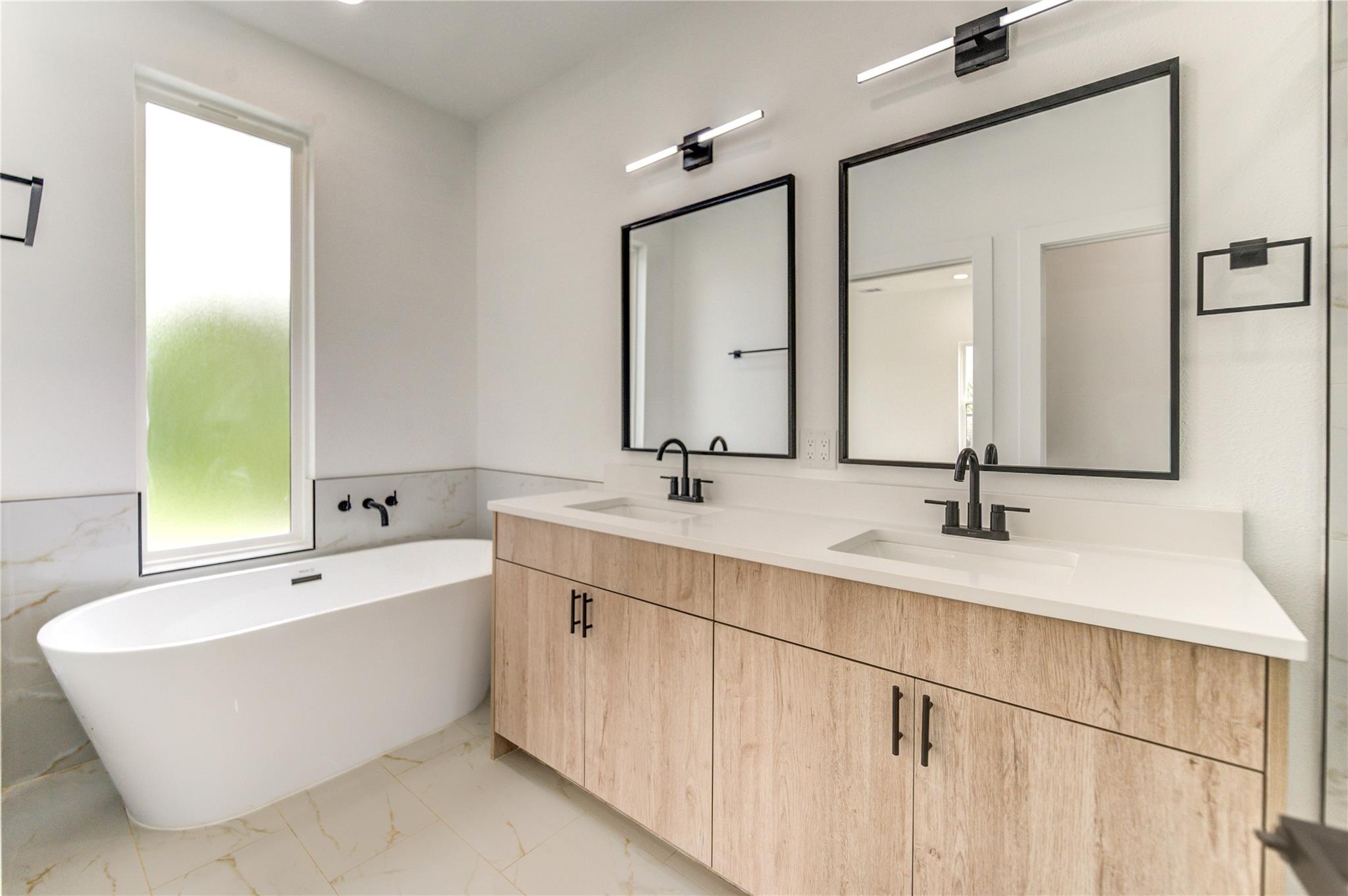 4554 Newberry Street Unit: A/B