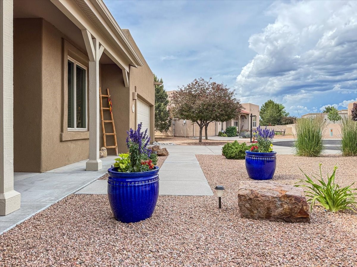 4 Purple Crow Place