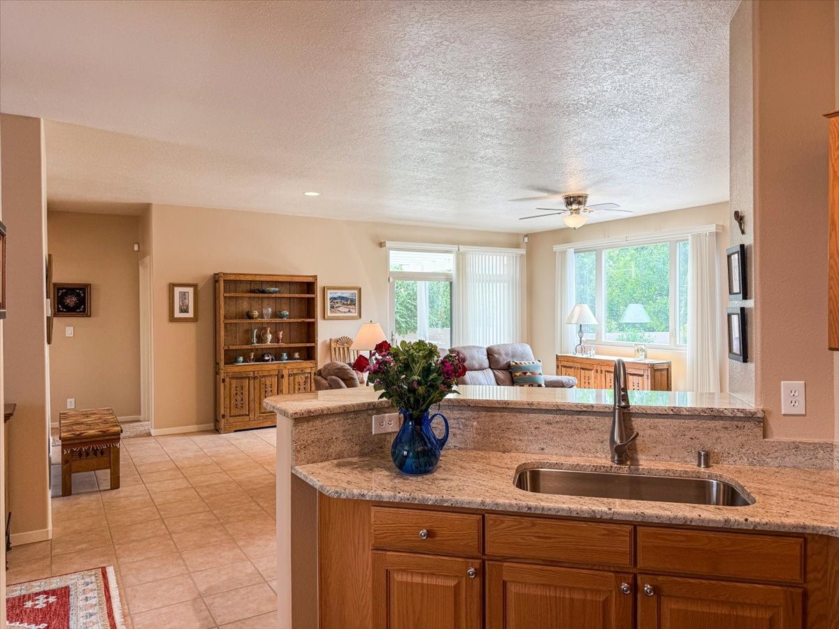4 Purple Crow Place