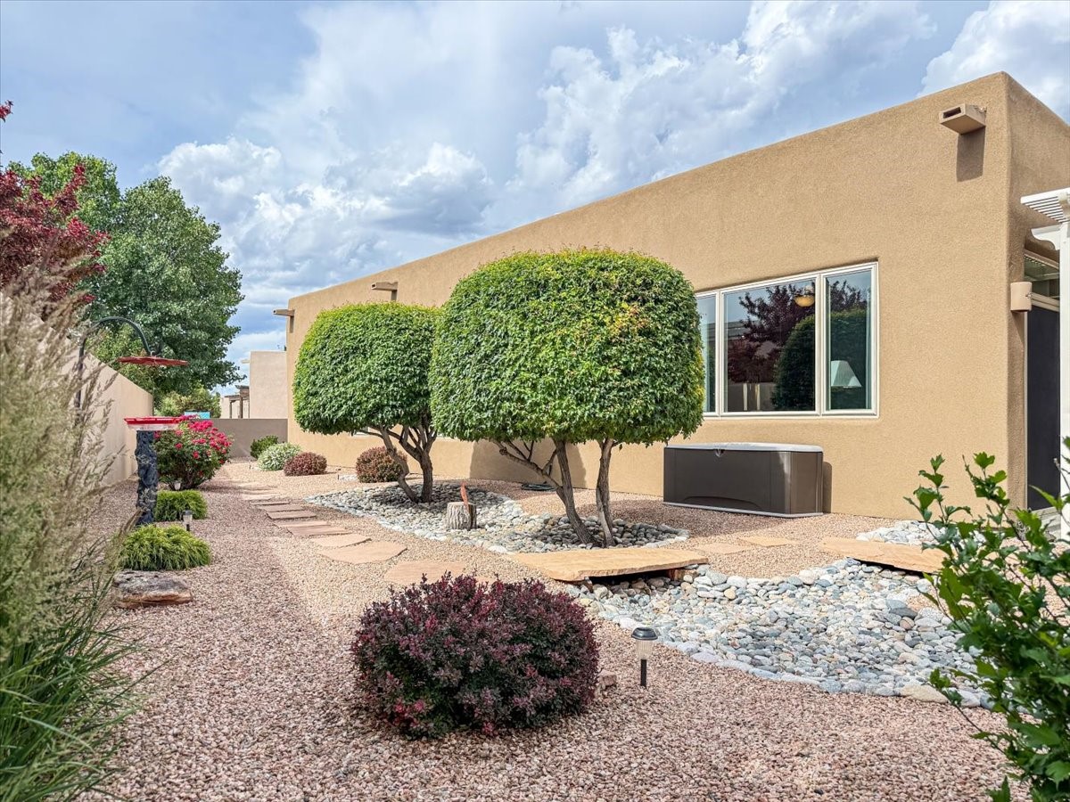4 Purple Crow Place