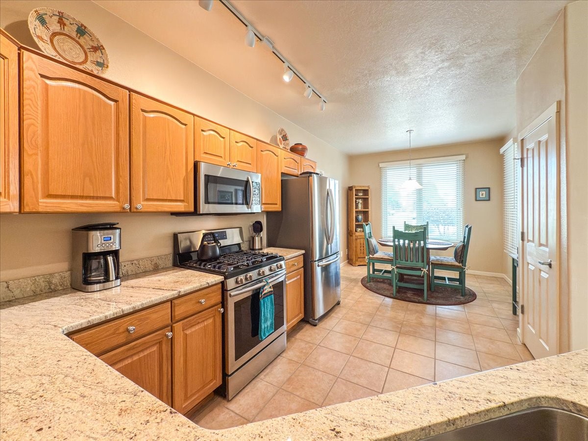 4 Purple Crow Place