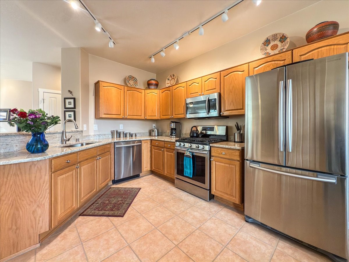 4 Purple Crow Place