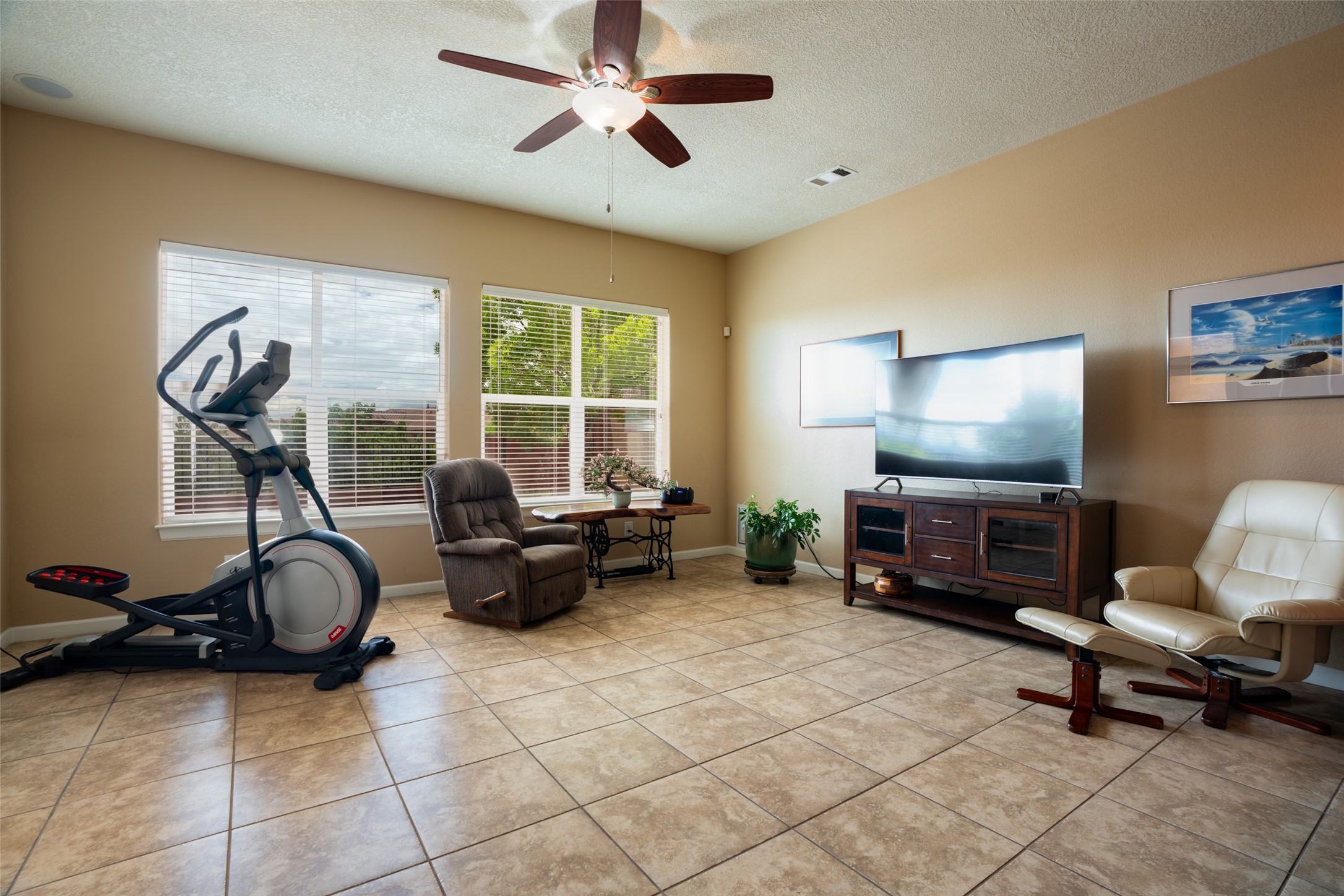 3726 Linda Vista