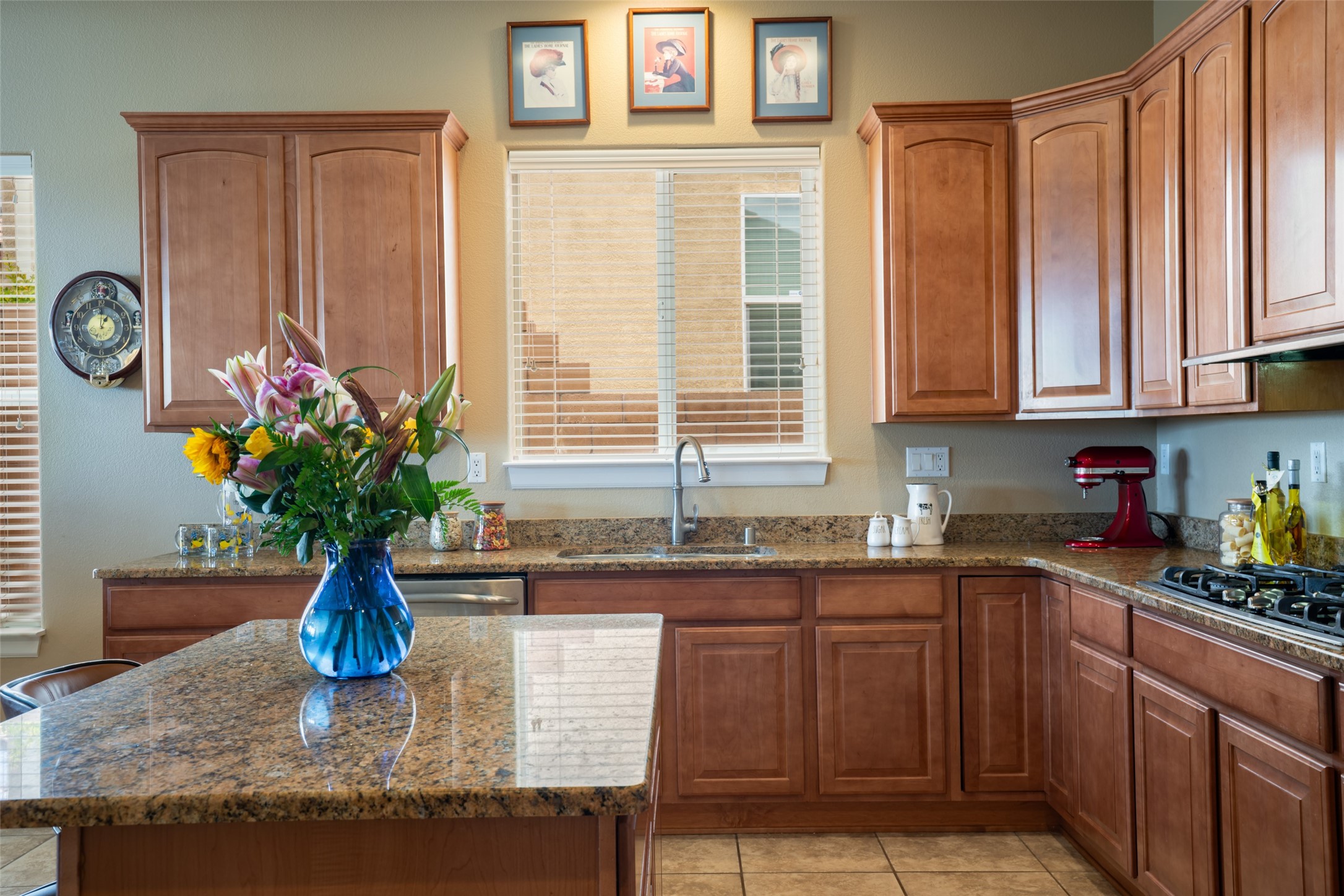 3726 Linda Vista