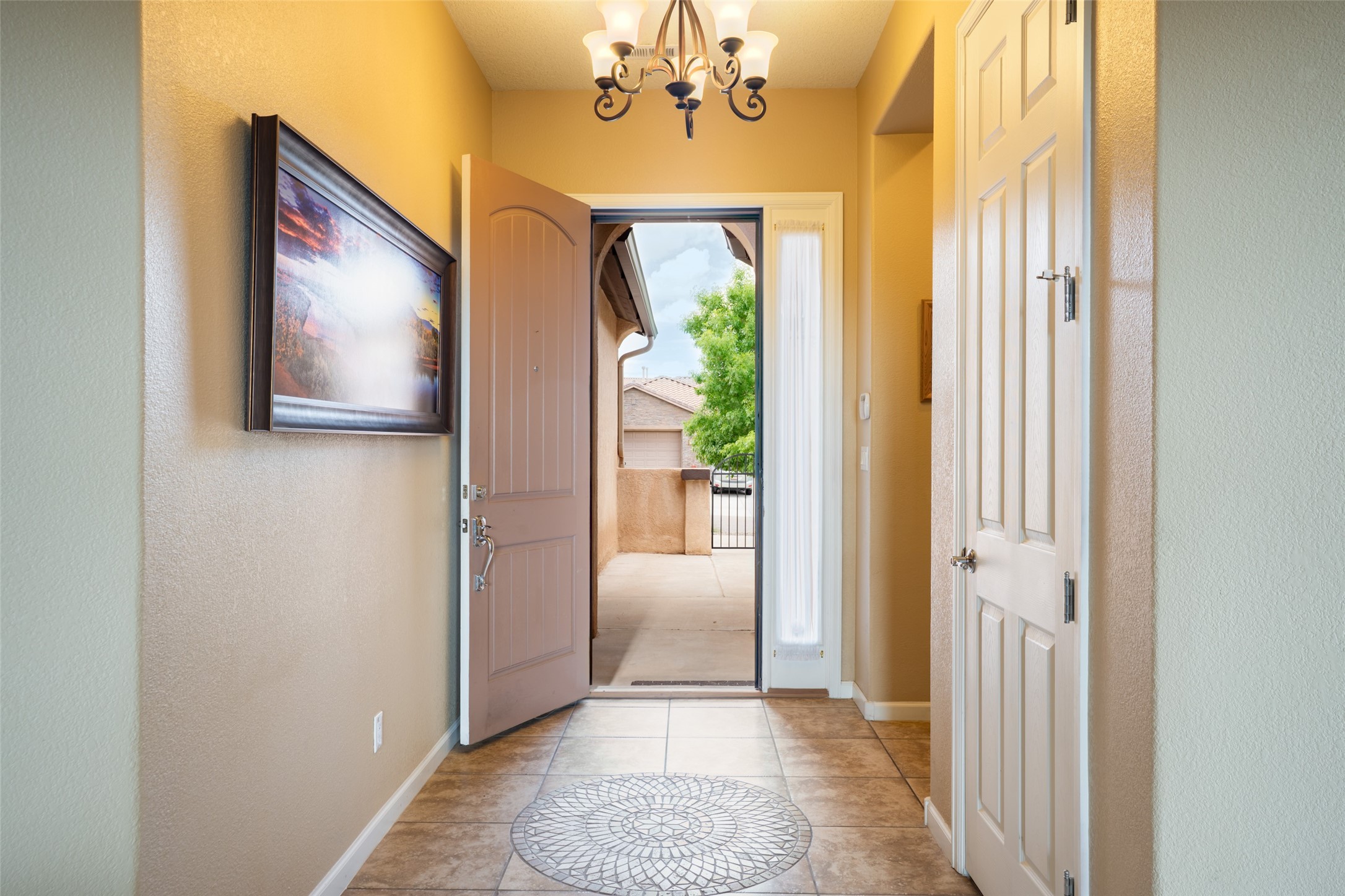 3726 Linda Vista