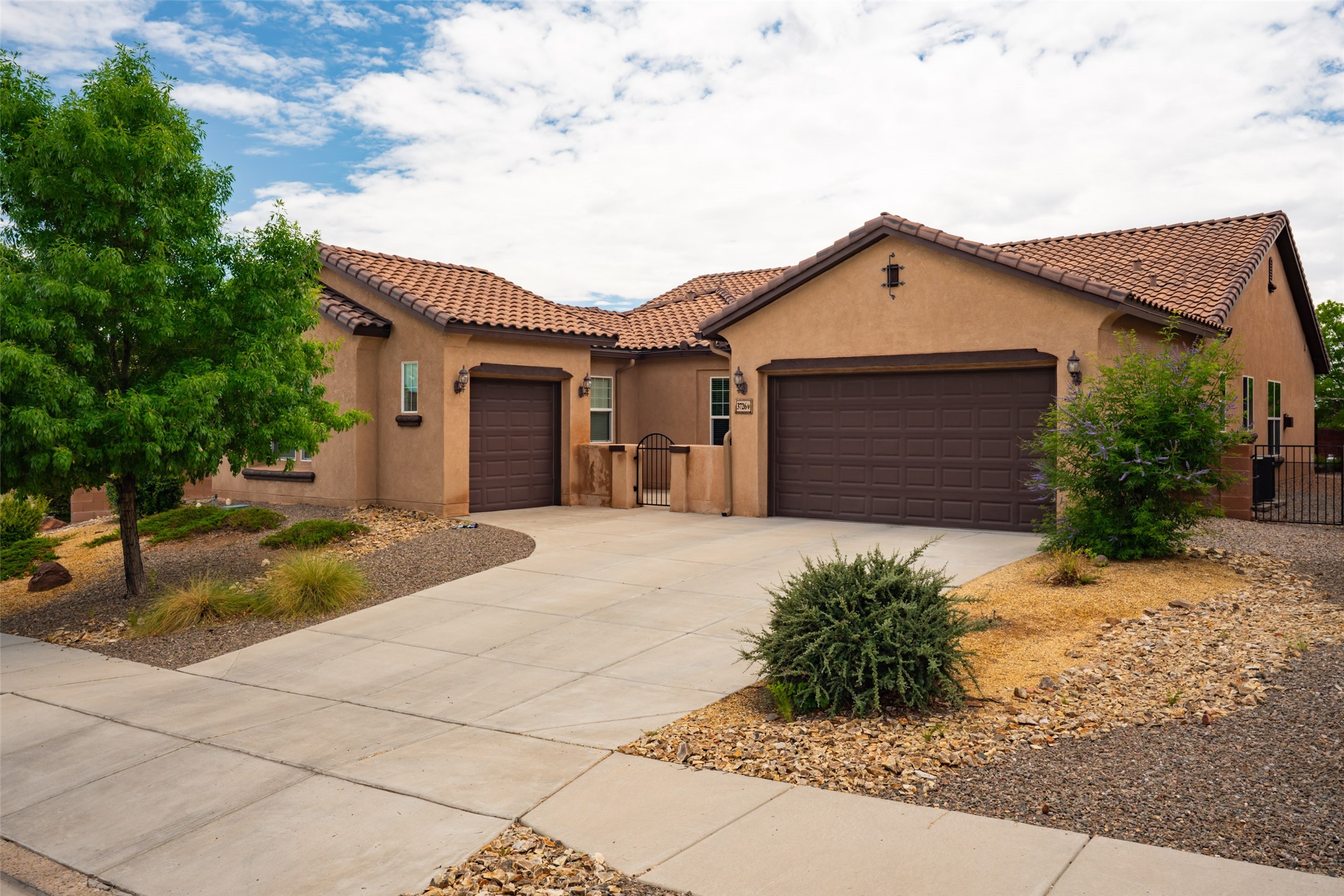 3726 Linda Vista