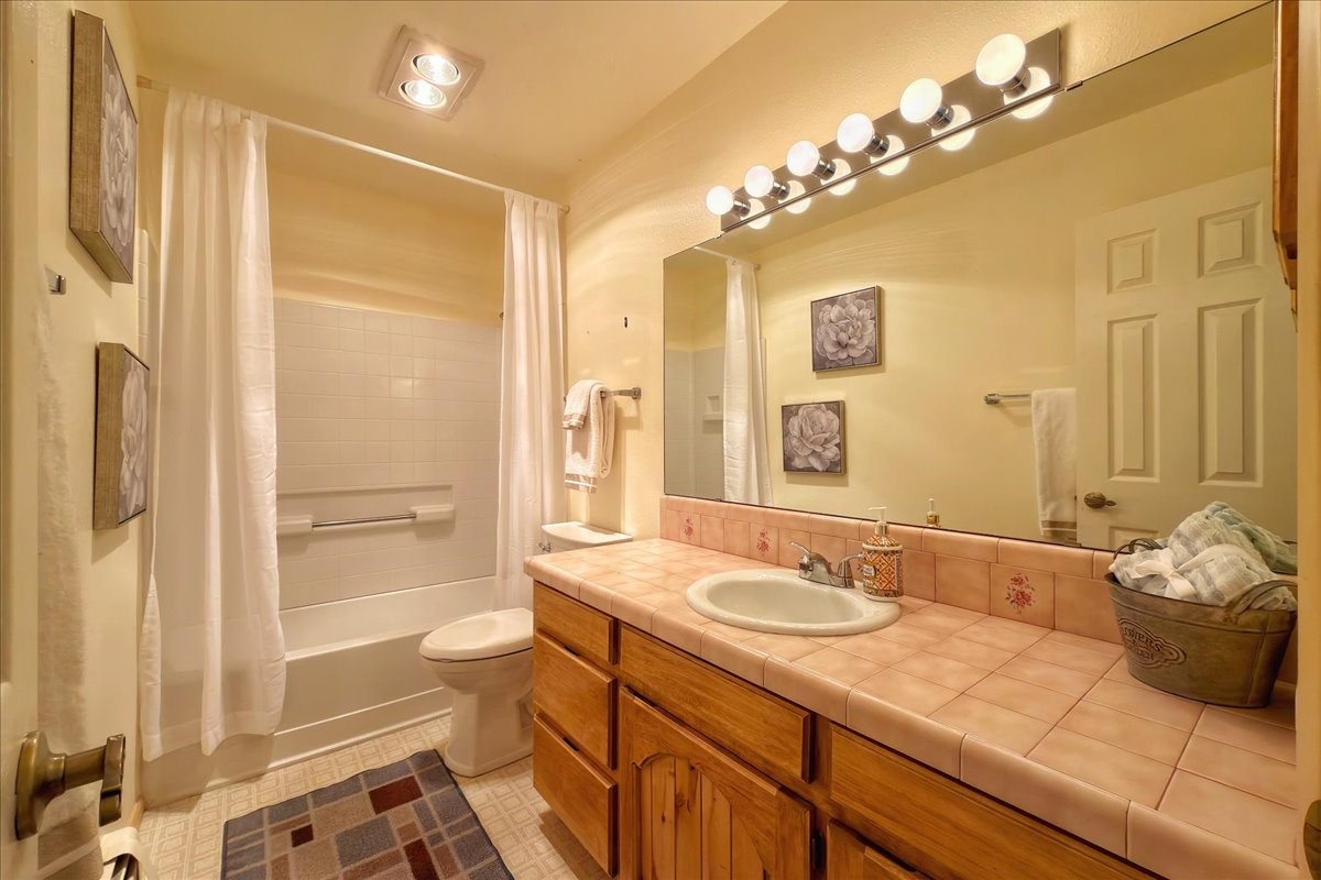 64 Cibola Circle
