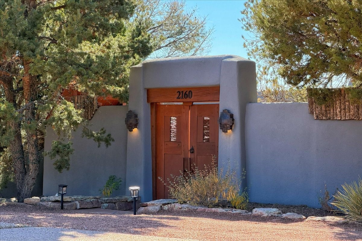 2160 Paseo Iglesias