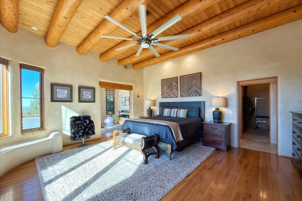 2160 Paseo Iglesias