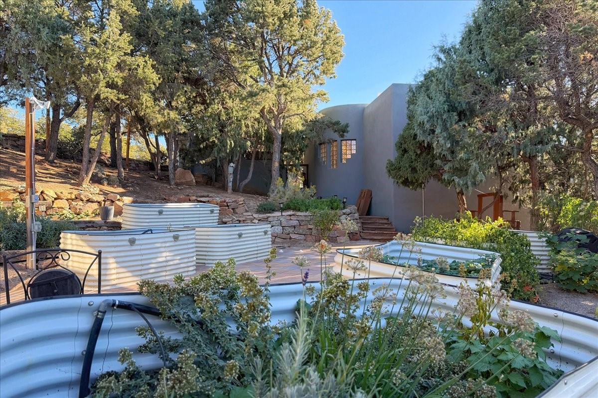 2160 Paseo Iglesias