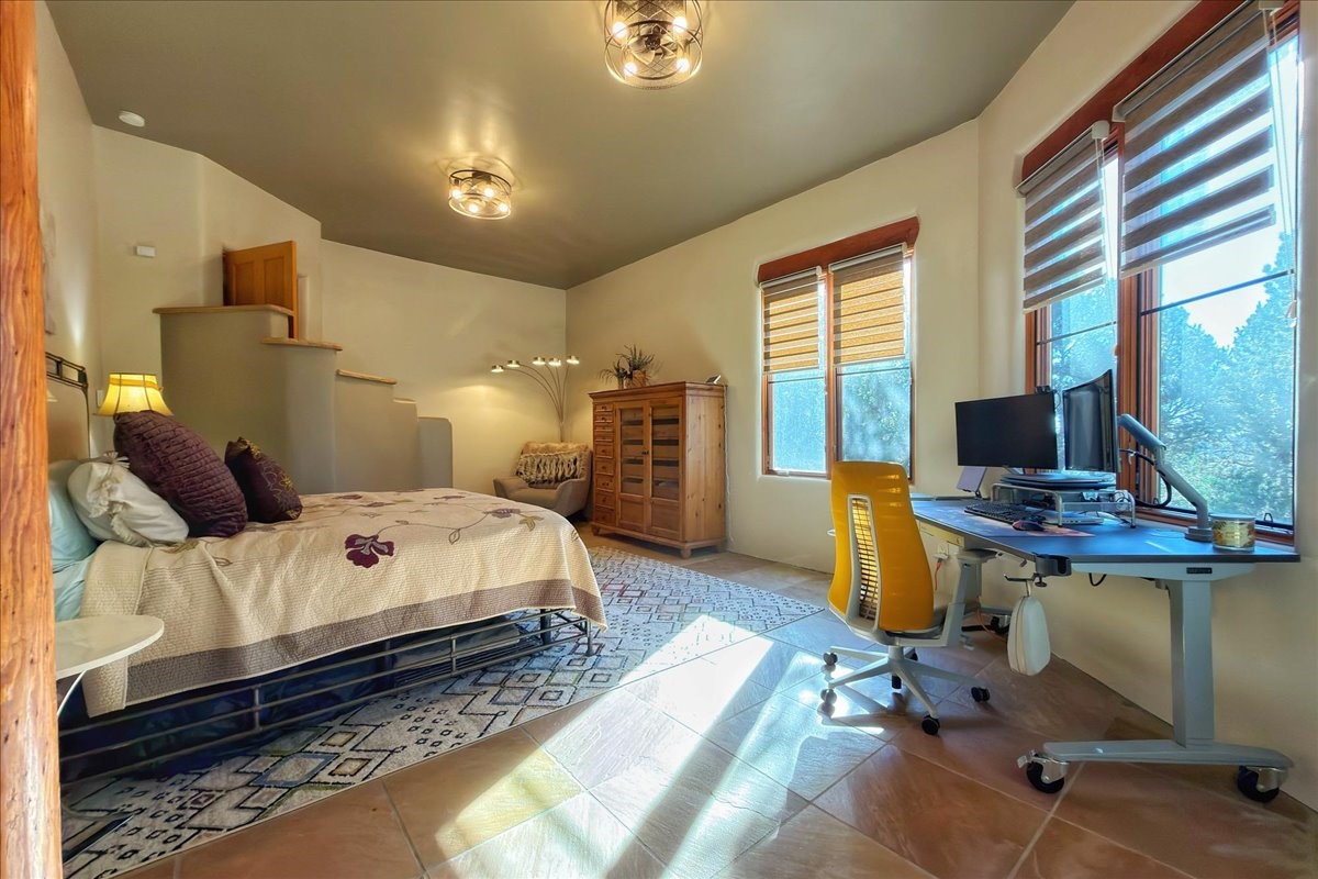 2160 Paseo Iglesias