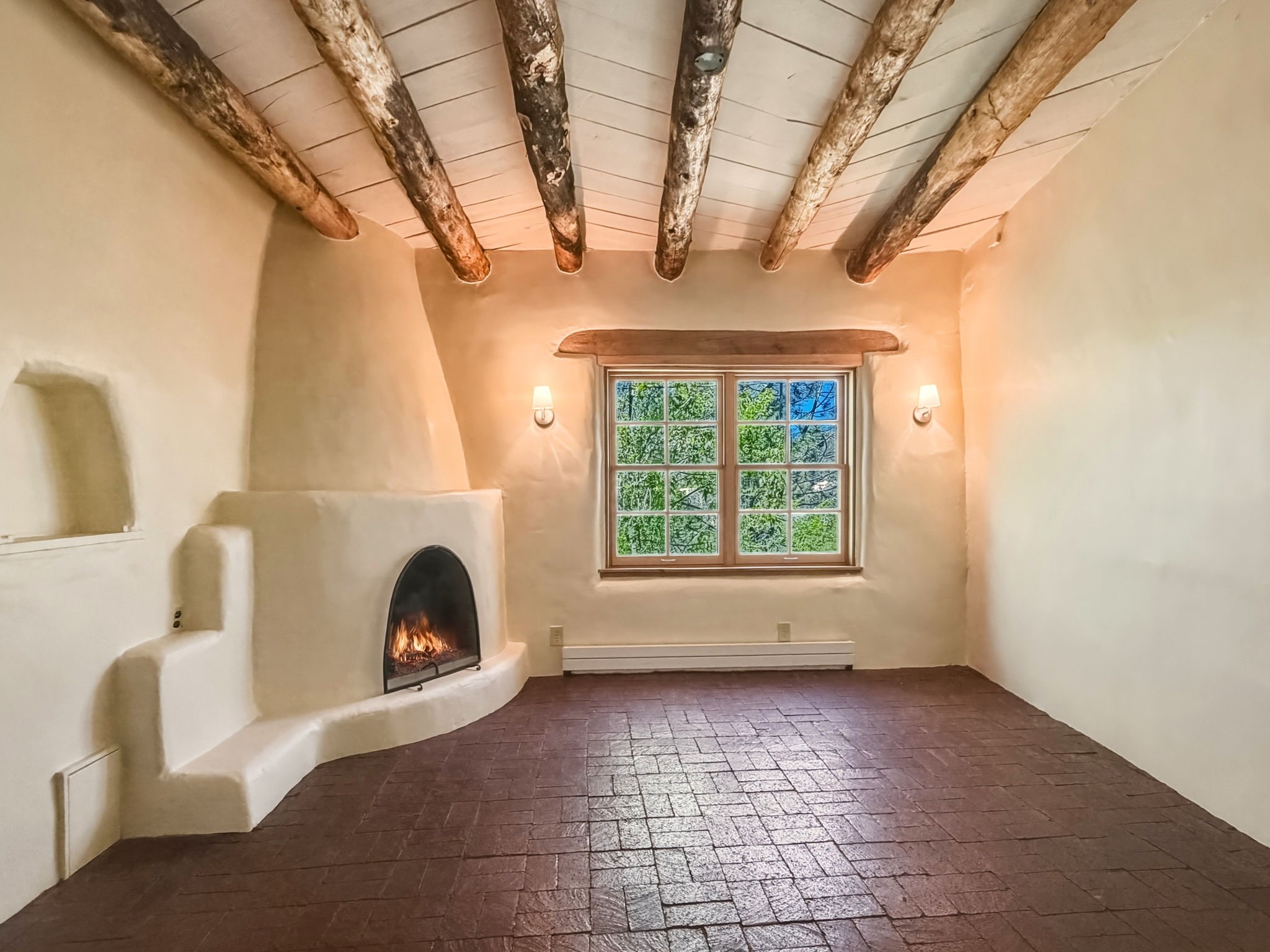 1692 Upper Canyon