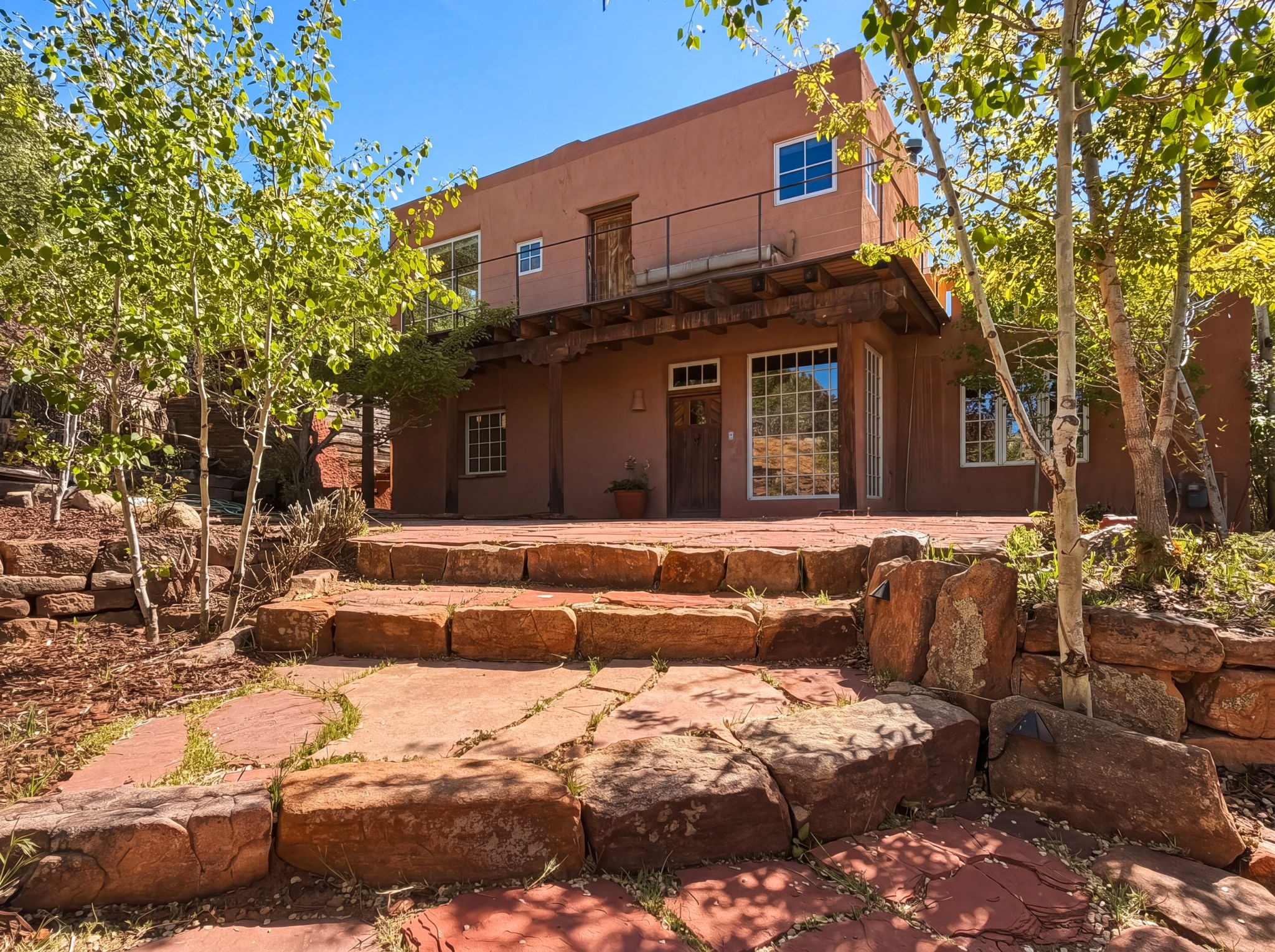 1692 Upper Canyon