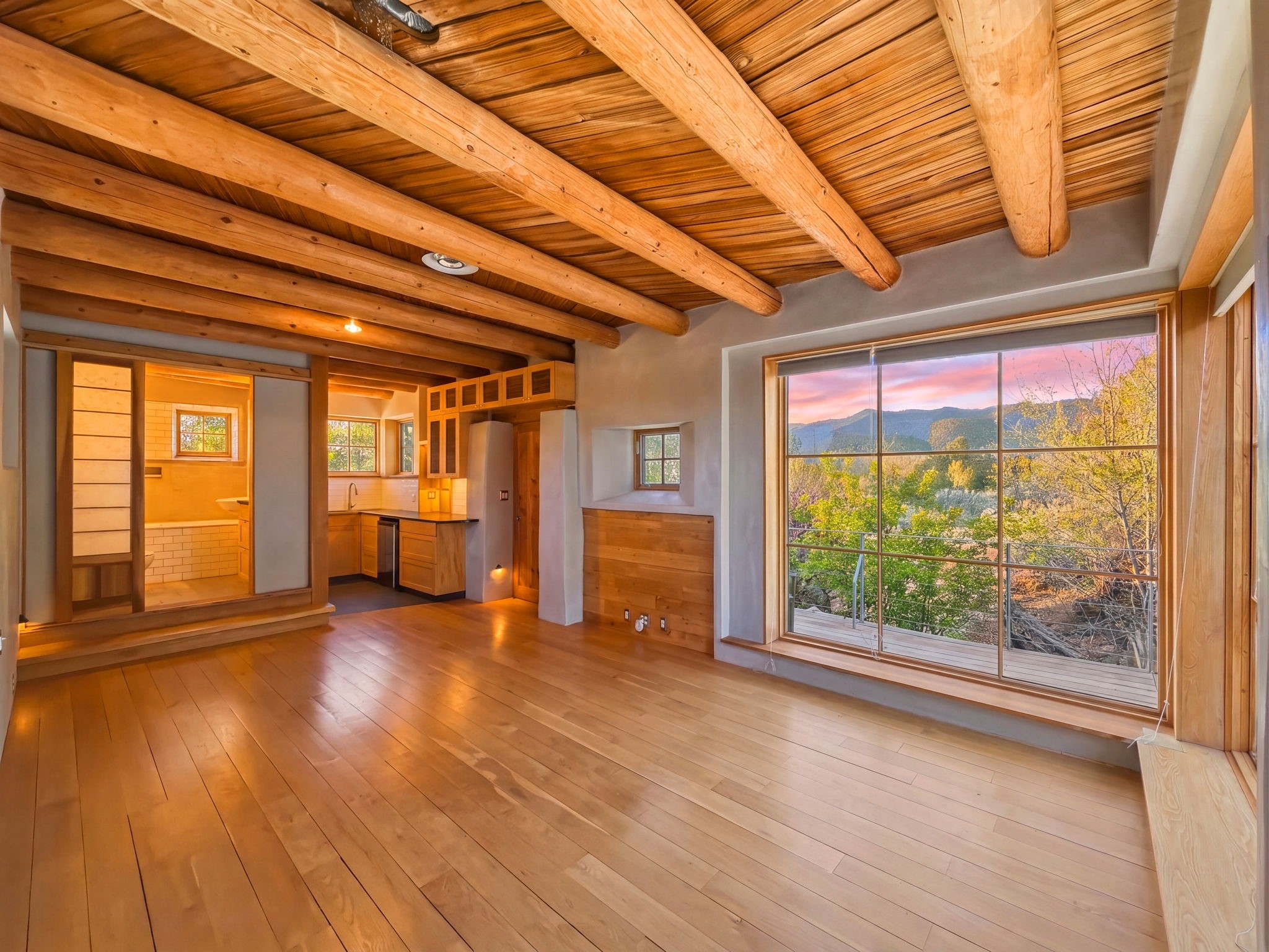 1692 Upper Canyon