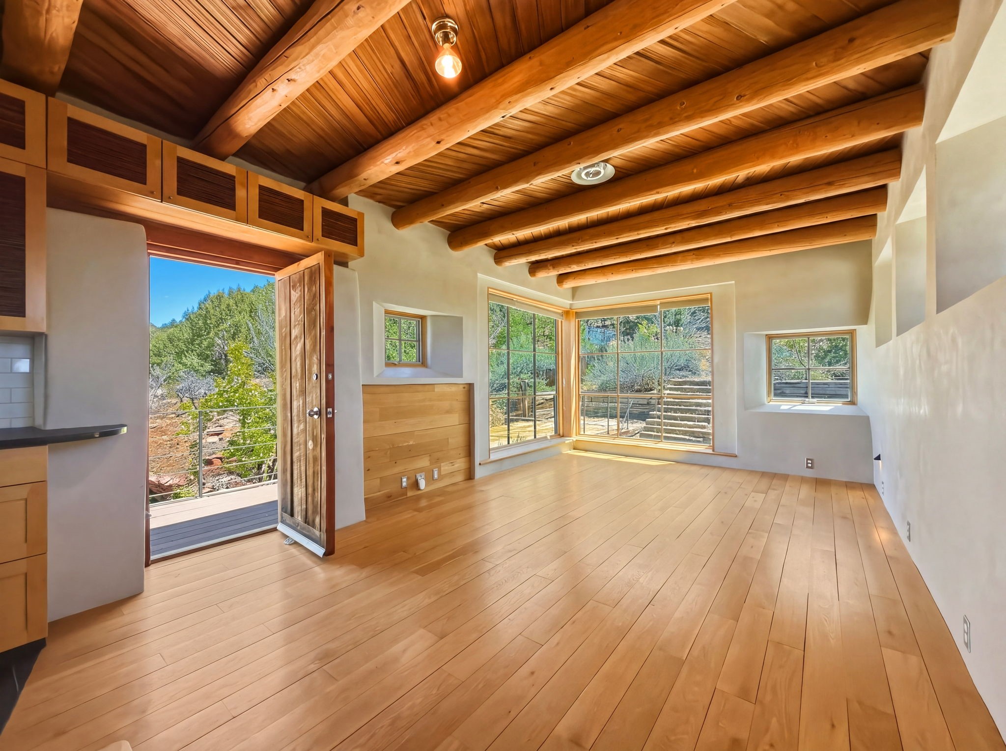 1692 Upper Canyon