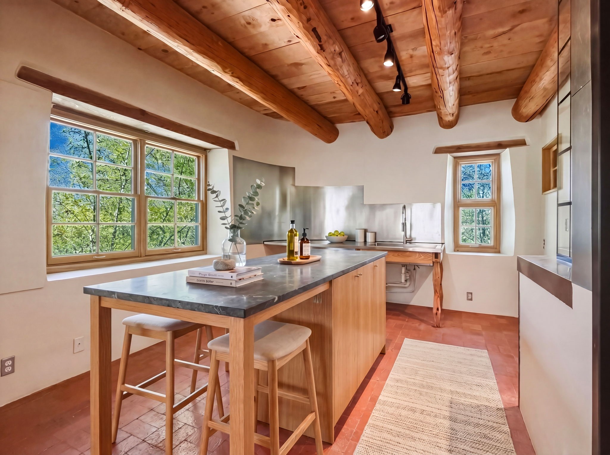 1692 Upper Canyon