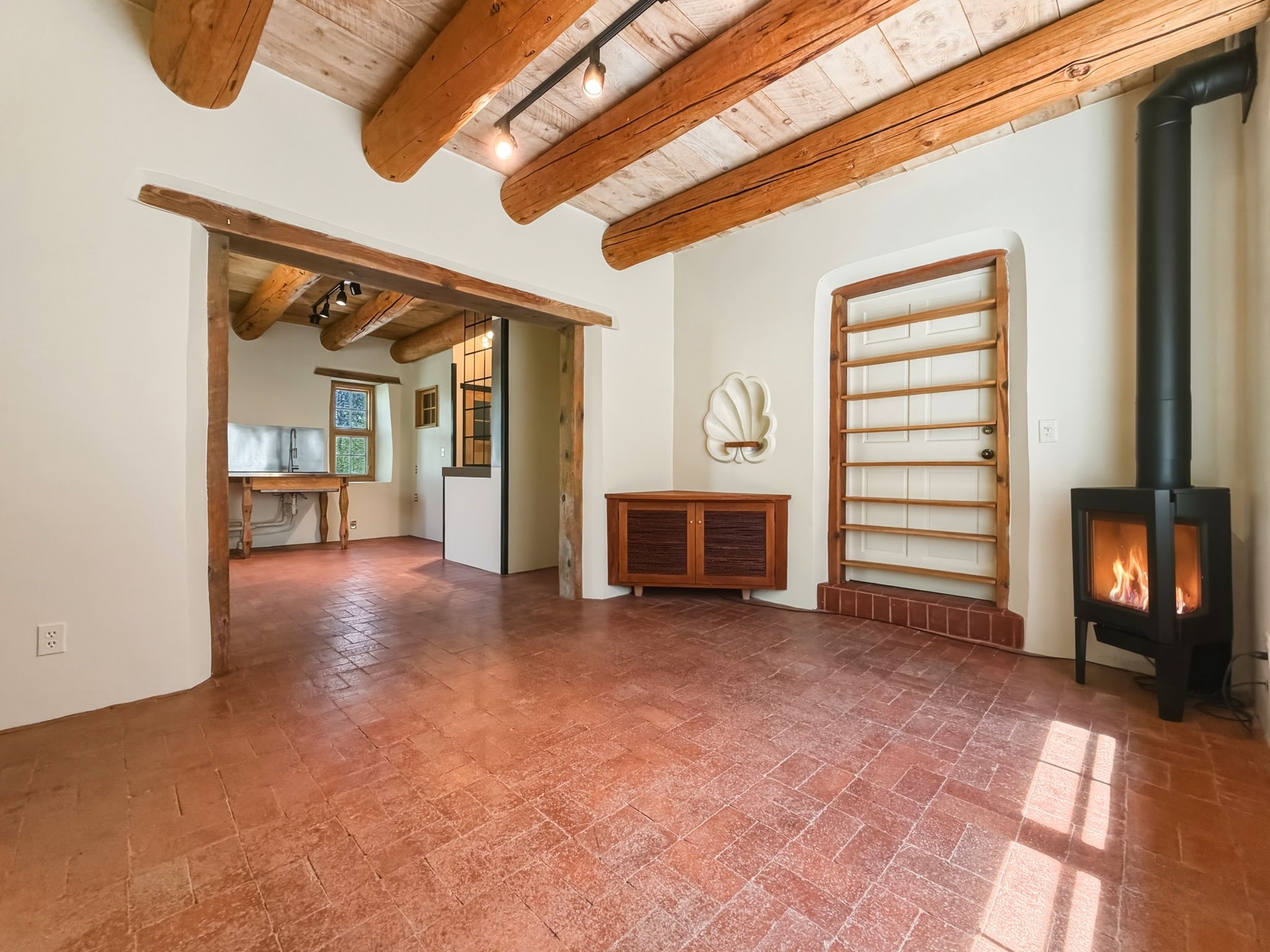 1692 Upper Canyon