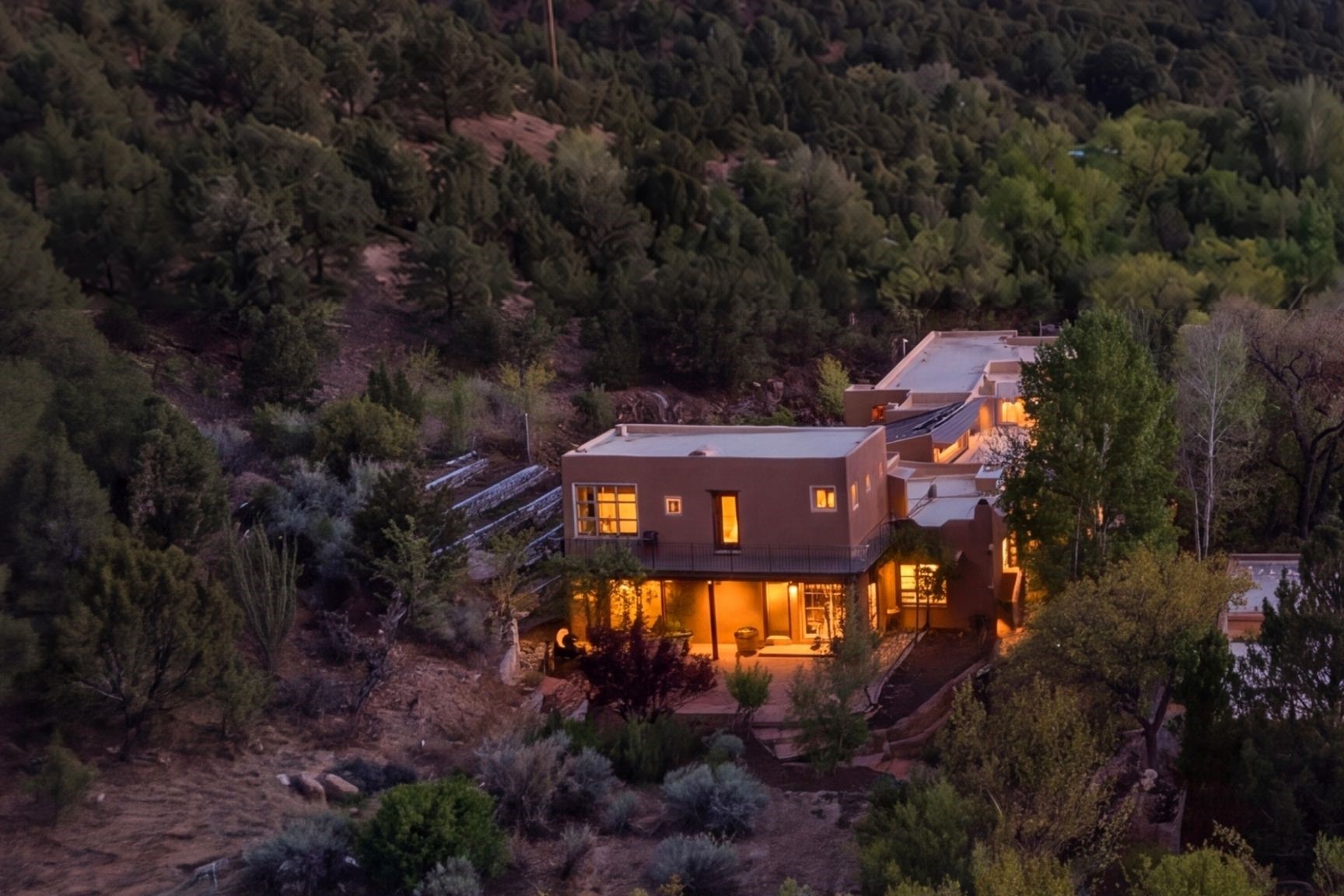 1692 Upper Canyon