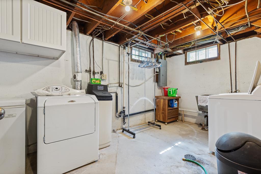 206 S 4th Street