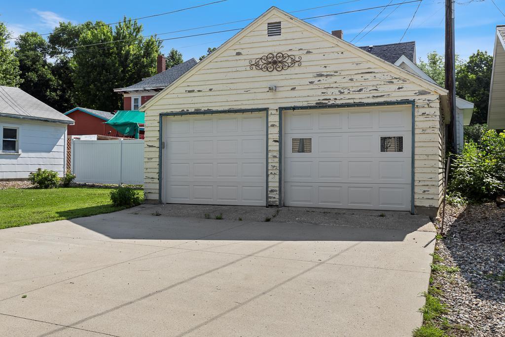 206 S 4th Street