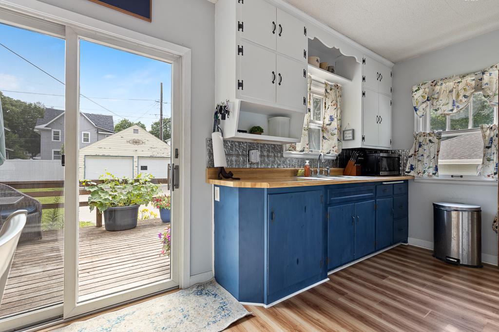 206 S 4th Street