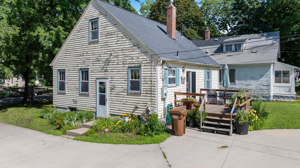 206 S 4th Street