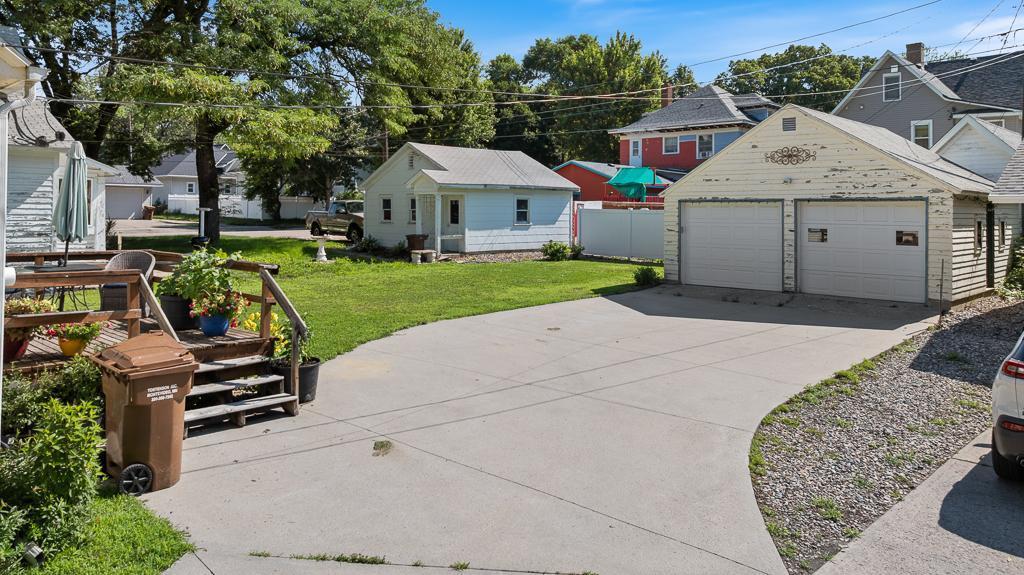 206 S 4th Street