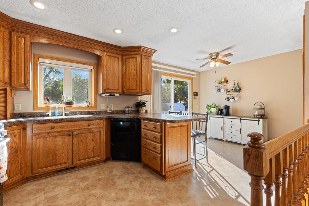 806 Westmar Circle