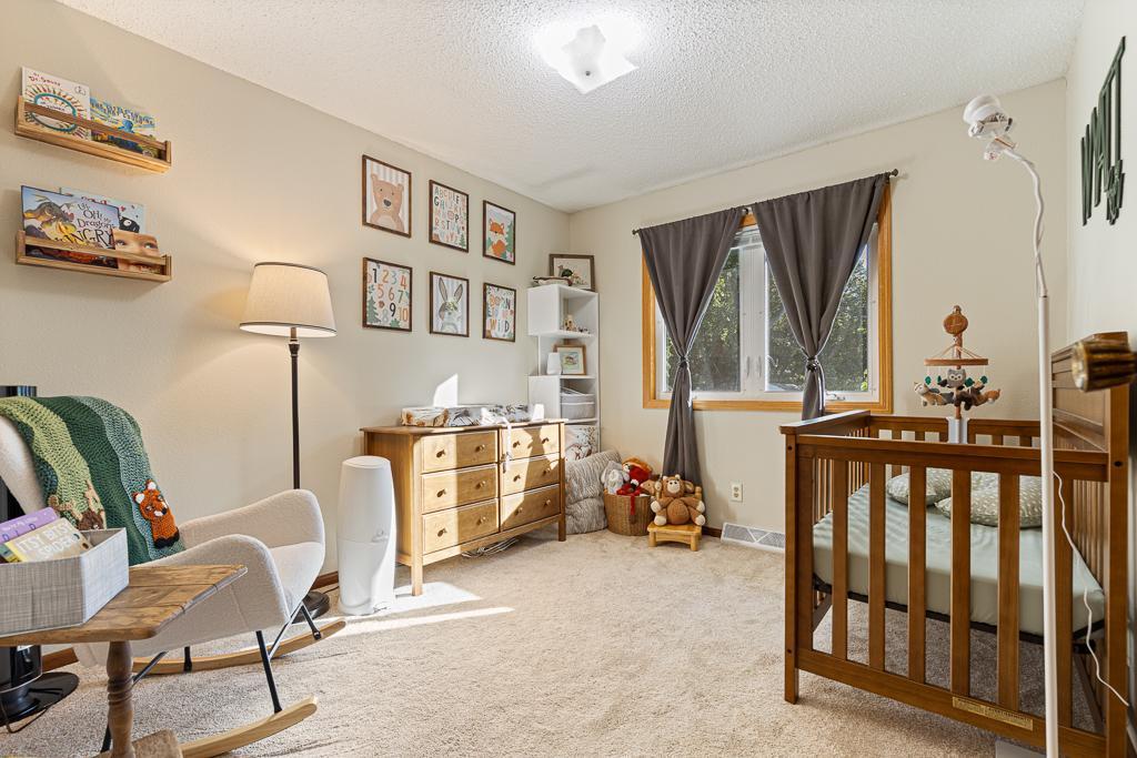 806 Westmar Circle