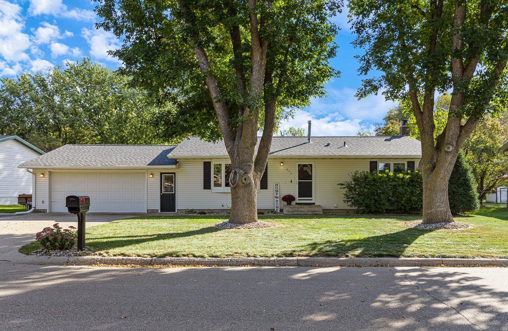 806 Westmar Circle