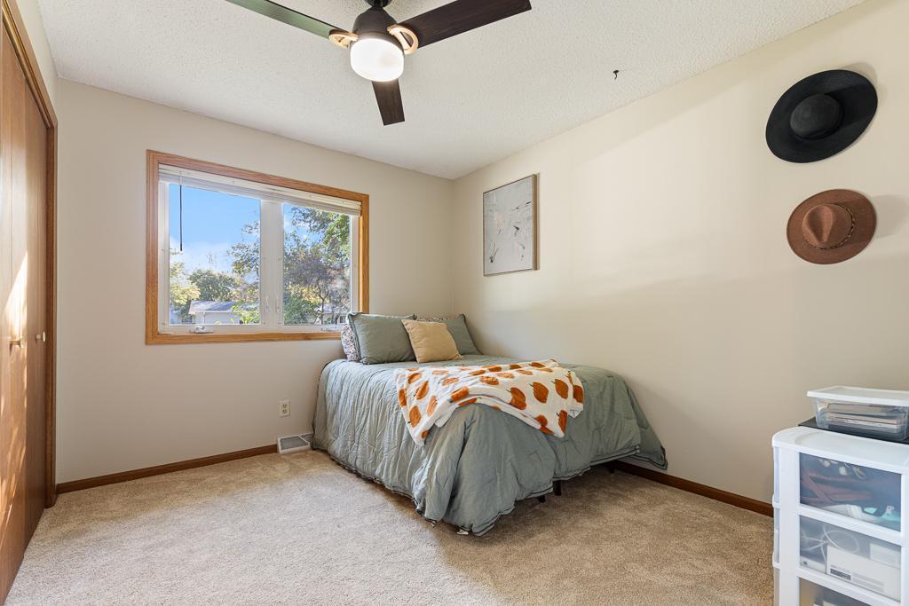 806 Westmar Circle