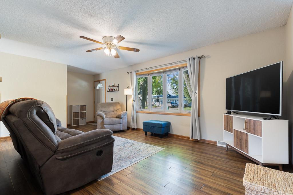 806 Westmar Circle