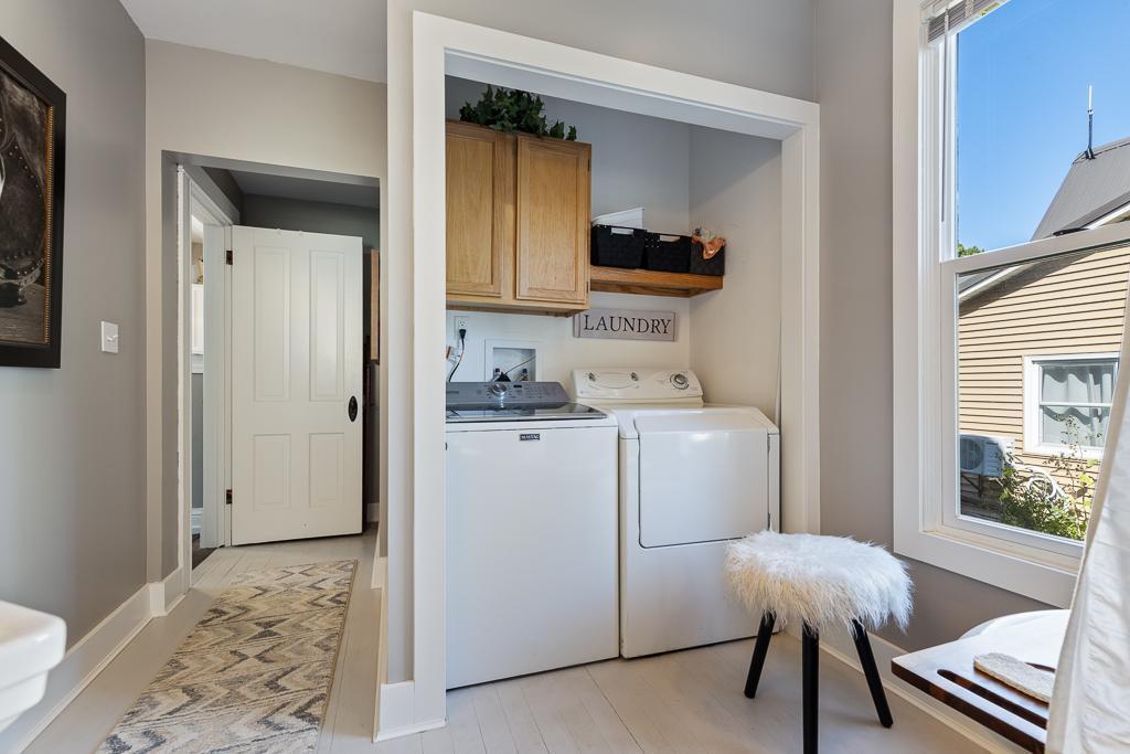 220 Fremont Street S