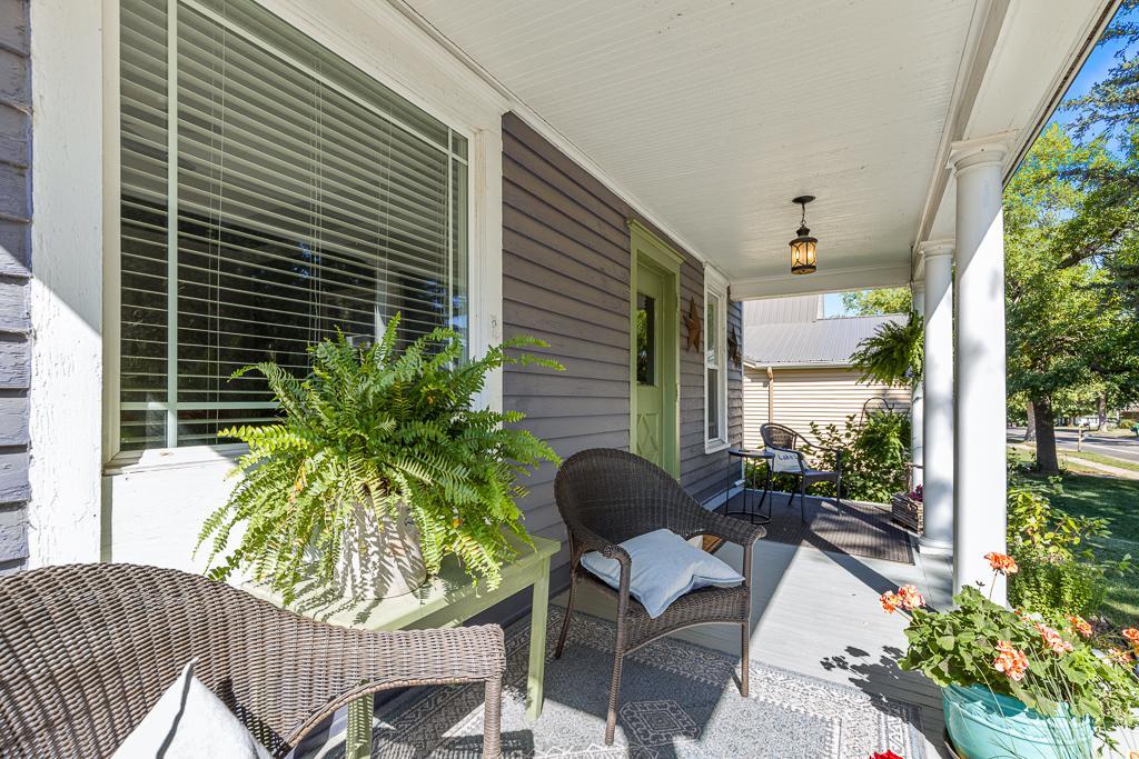 220 Fremont Street S