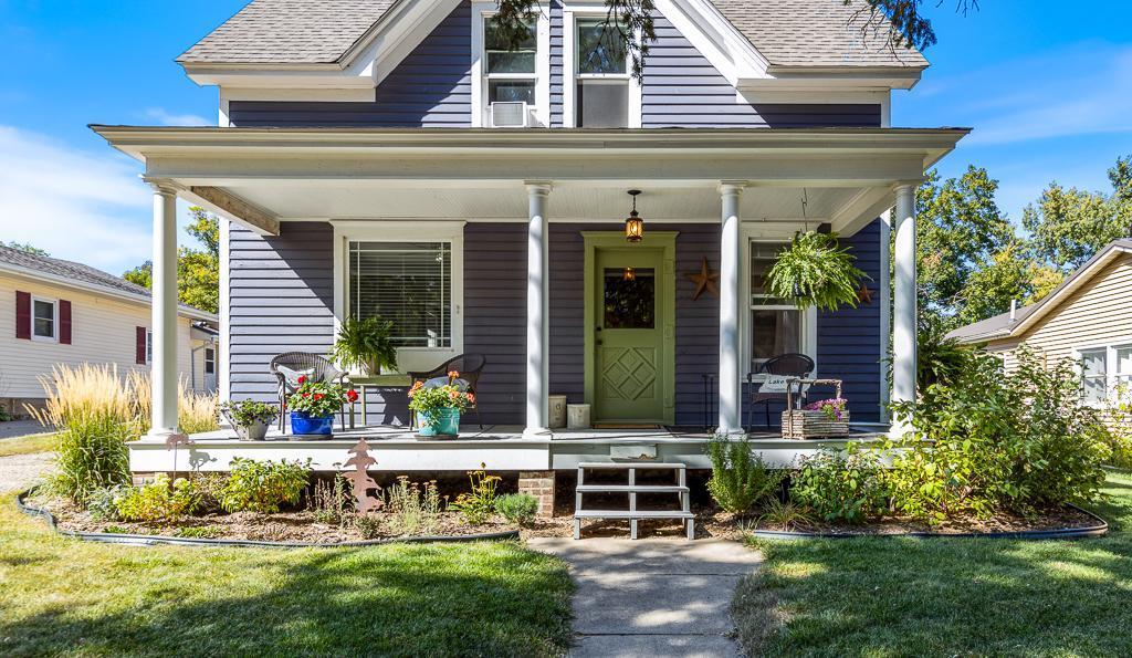 220 Fremont Street S