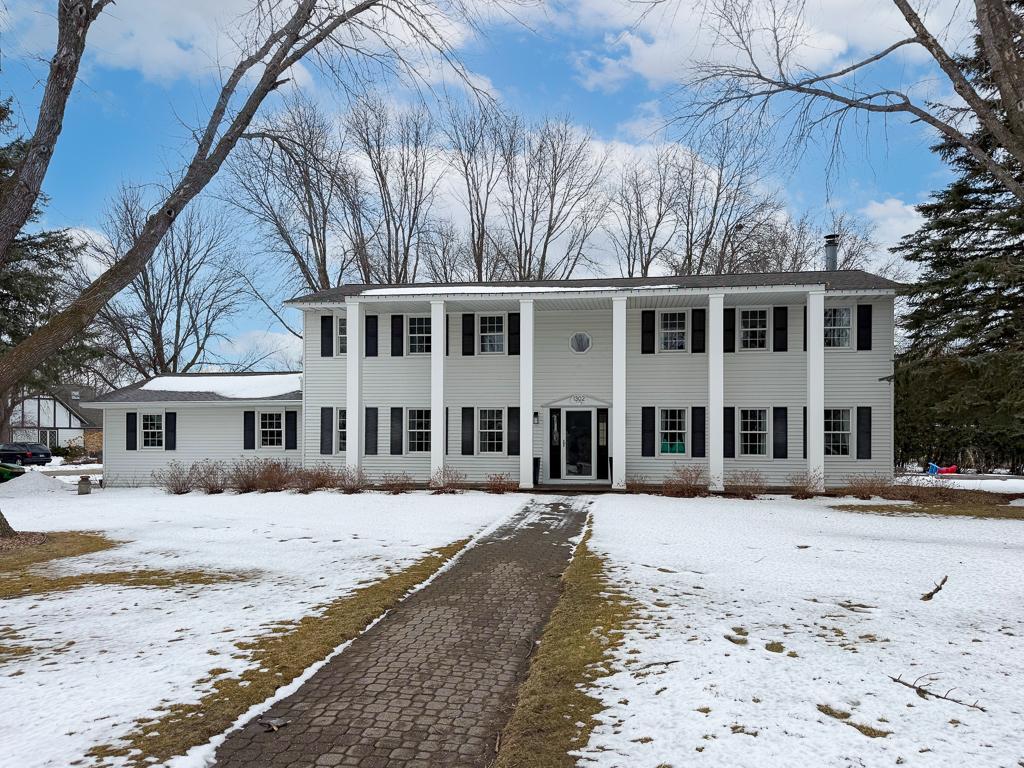 1302 Ridgeway Road