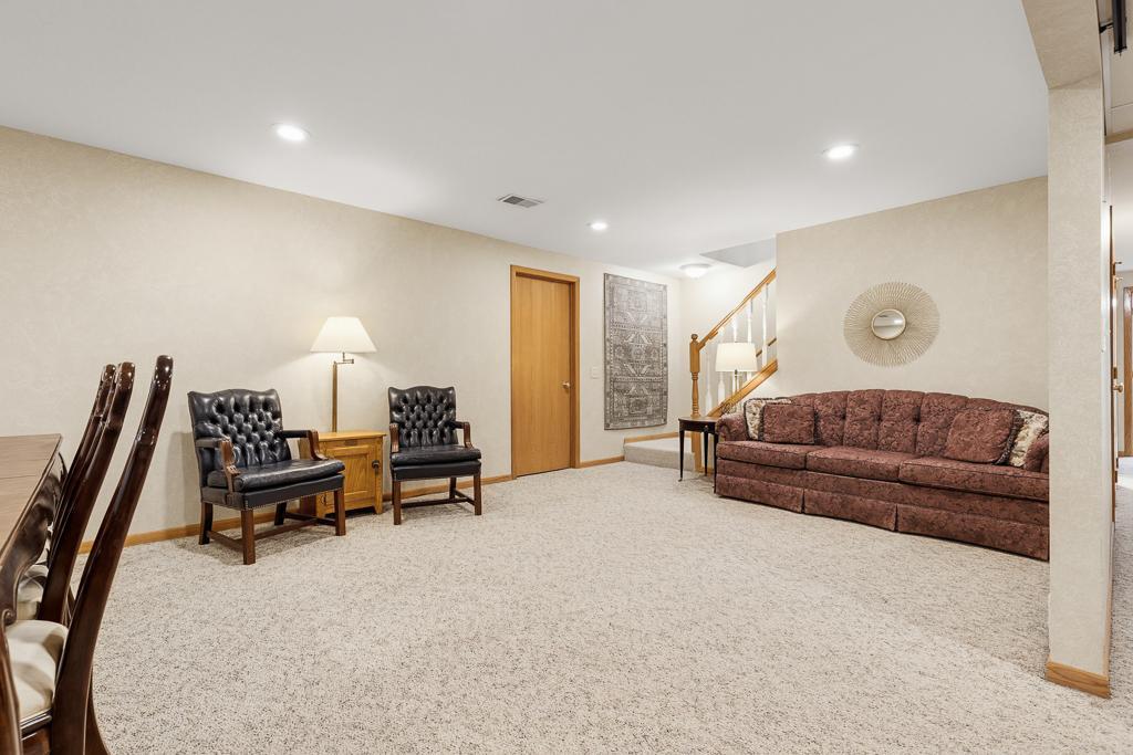 1221 Patricia Court