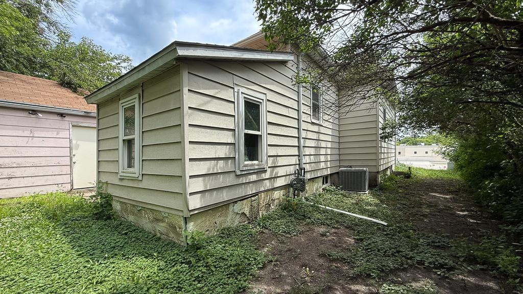 308 W College Drive