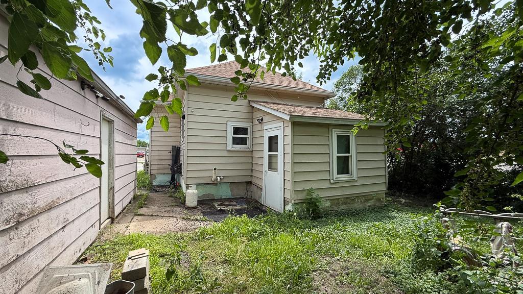 308 W College Drive