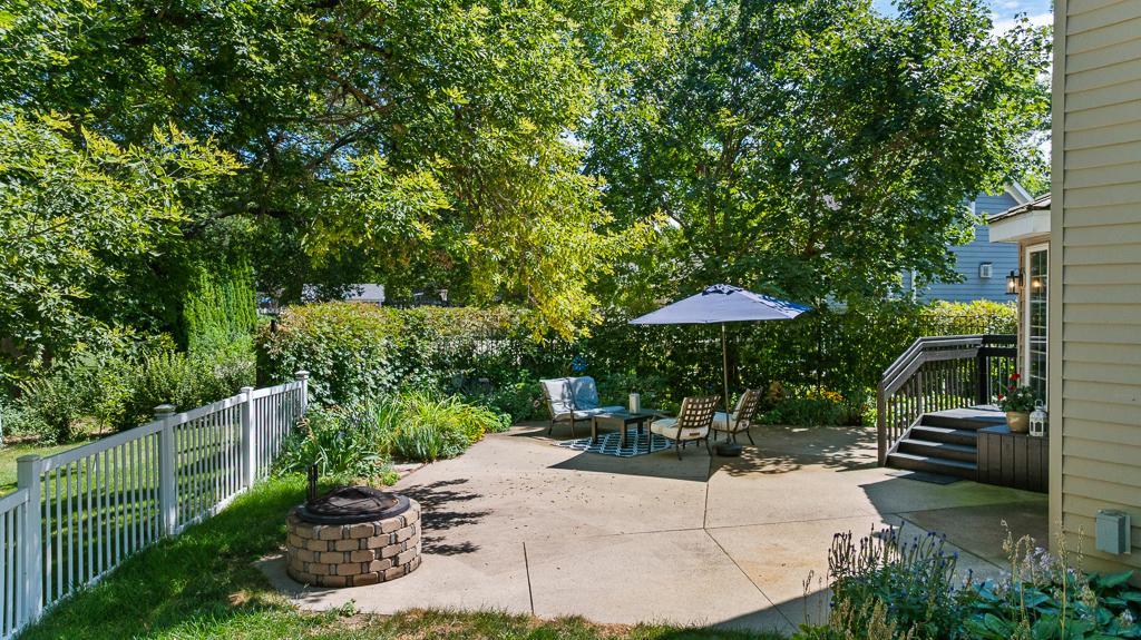 1203 Parkside Drive