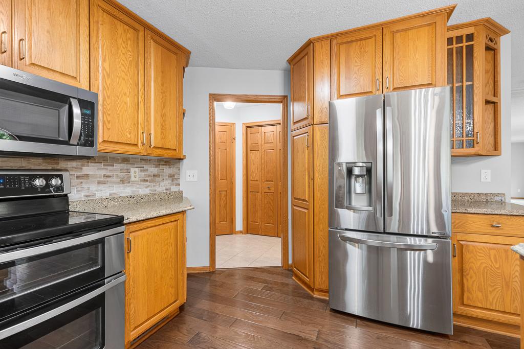 1203 Parkside Drive