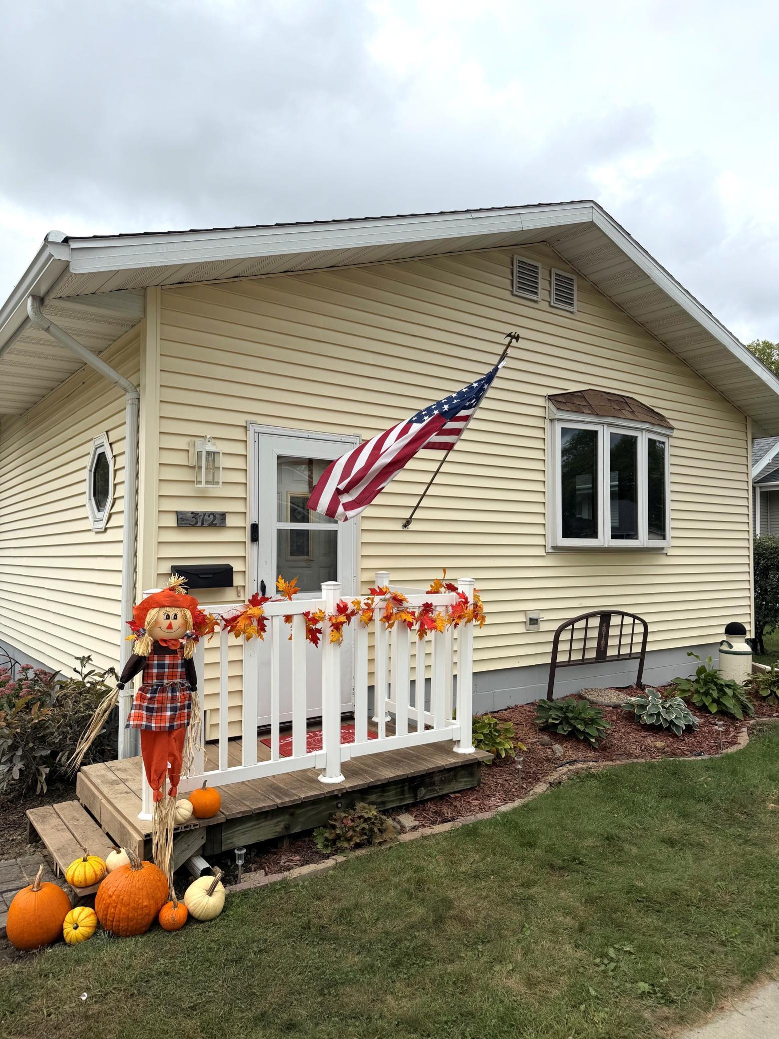 312 7th Street W