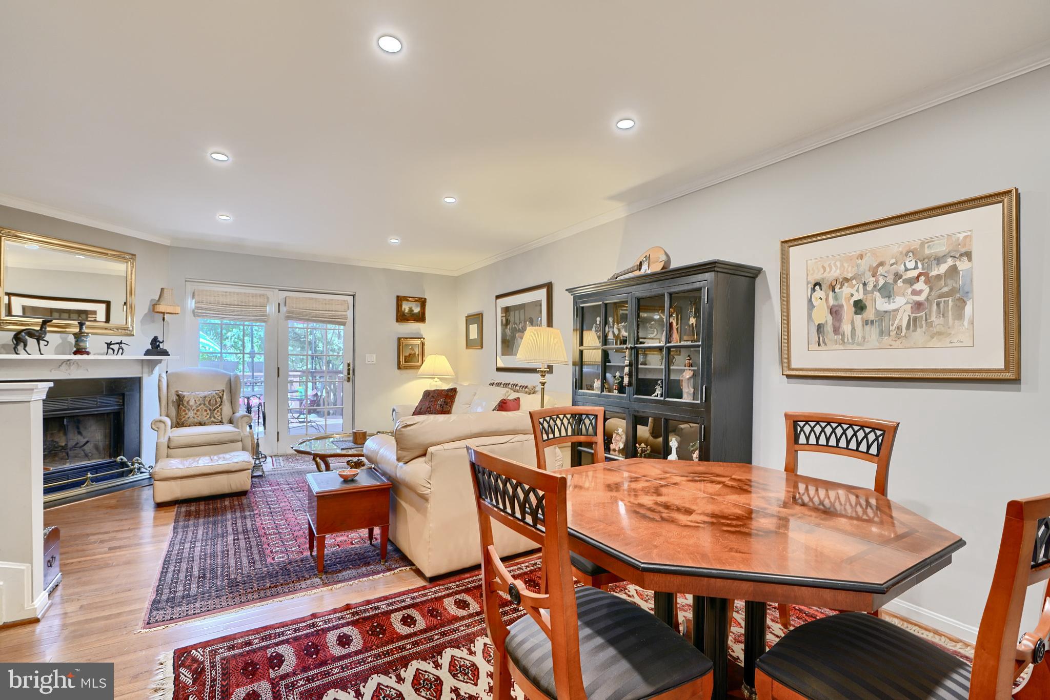 1206 S STREEPER STREET