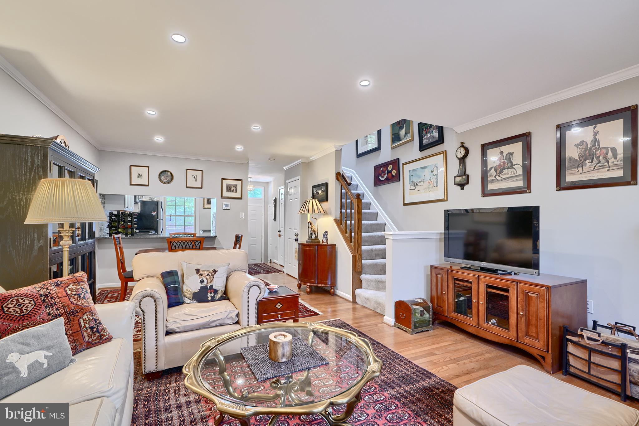 1206 S STREEPER STREET