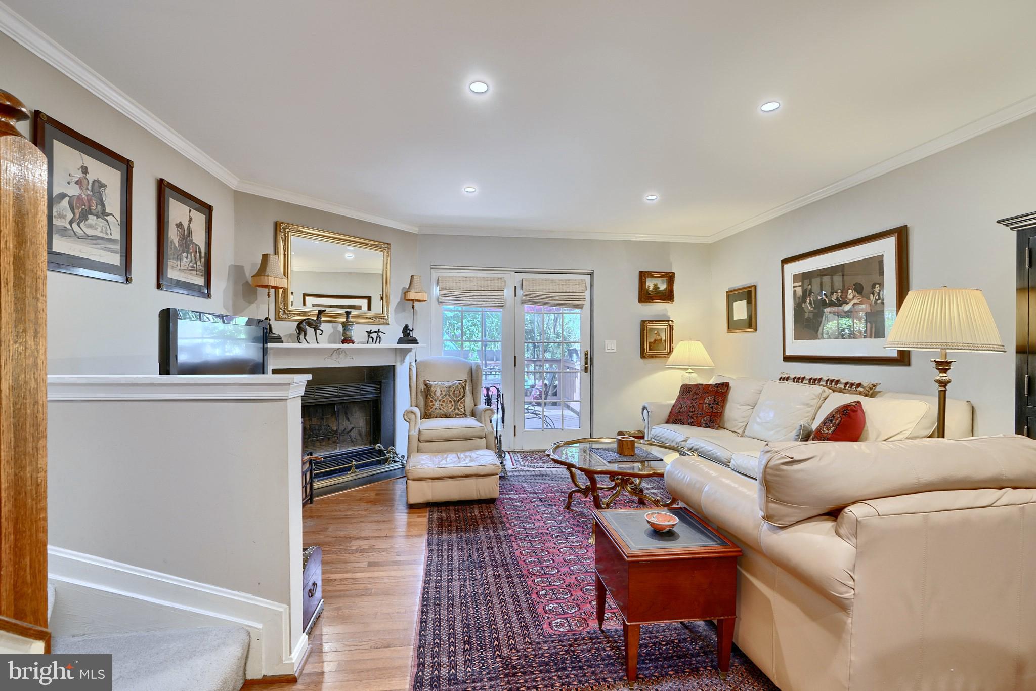 1206 S STREEPER STREET