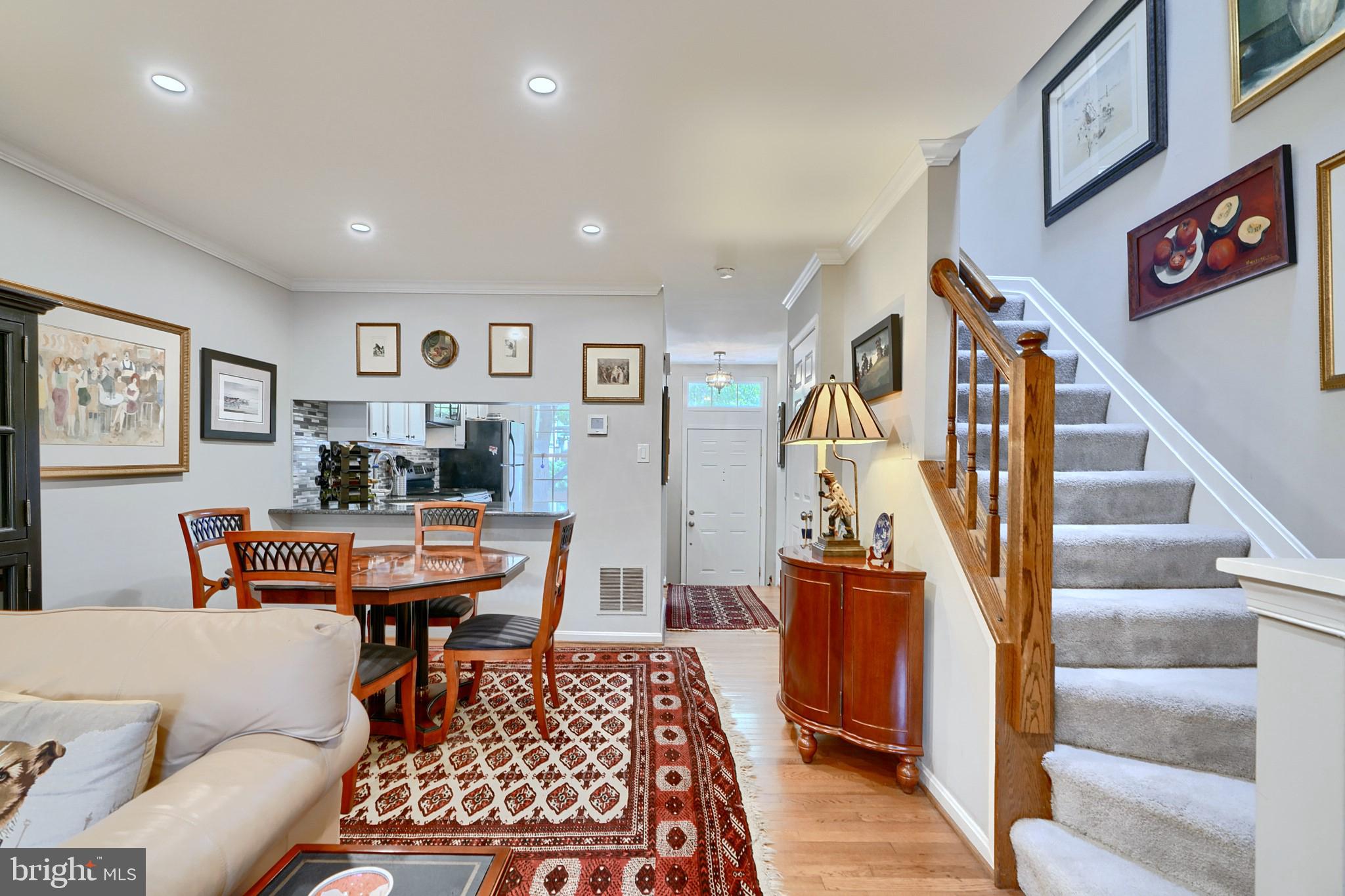 1206 S STREEPER STREET