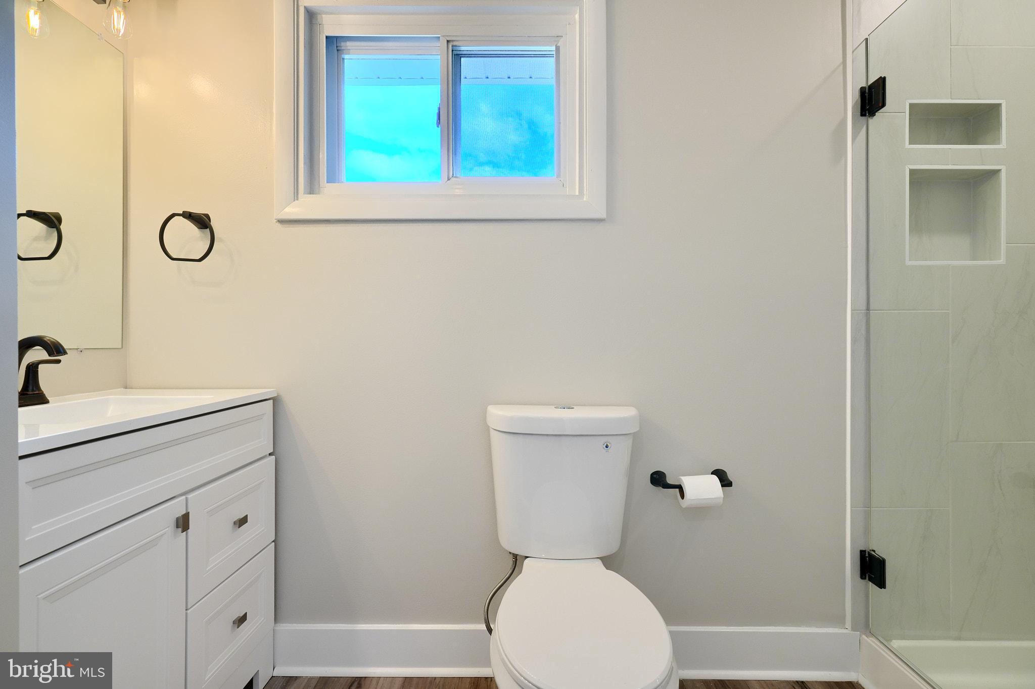 1004 DONINGTON CIRCLE