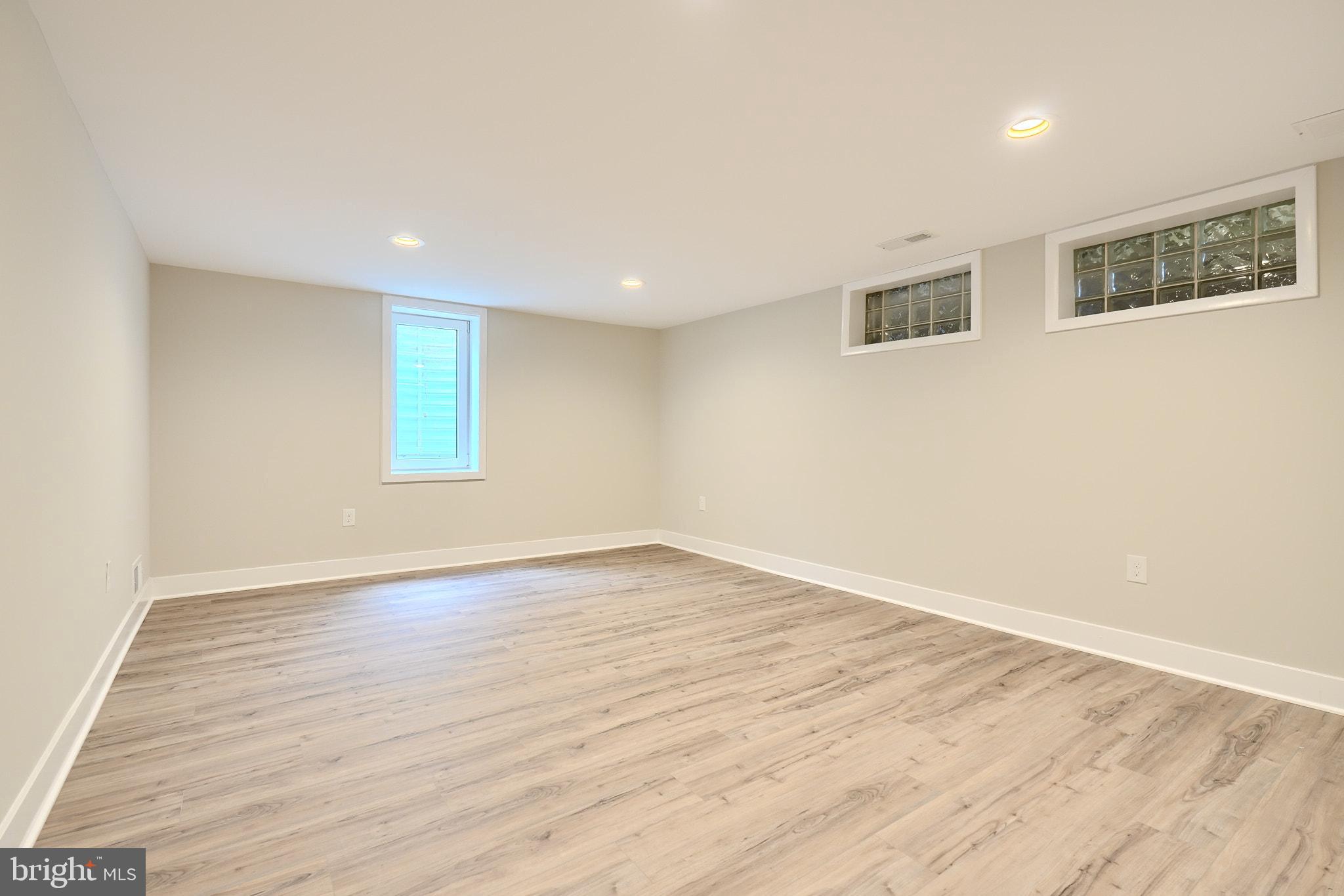 1004 DONINGTON CIRCLE