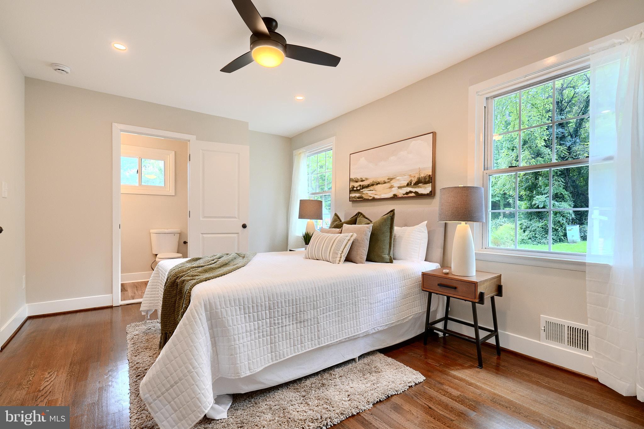 1004 DONINGTON CIRCLE